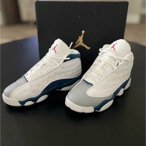Jordan 13 Retro (PS) - Kids Size 1Y - White/ Fire Red - French Blue
